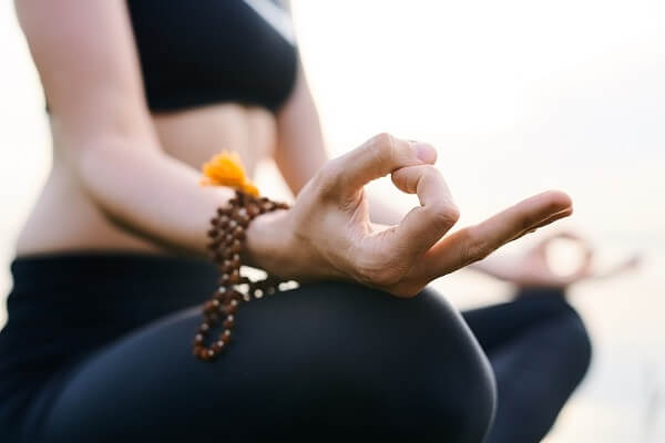 femme-hum-meditation-yoga-zen-boutique-600.jpg