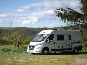 Vivez des moments précieux en famille avec un camping car pensé pour le confort et l’aventure