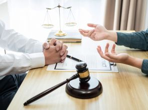 Quand prendre un avocat pour une succession ?