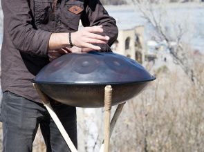 Musique de Méditation avec Handpan : L’Art Sonore qui Transforme la Conscience