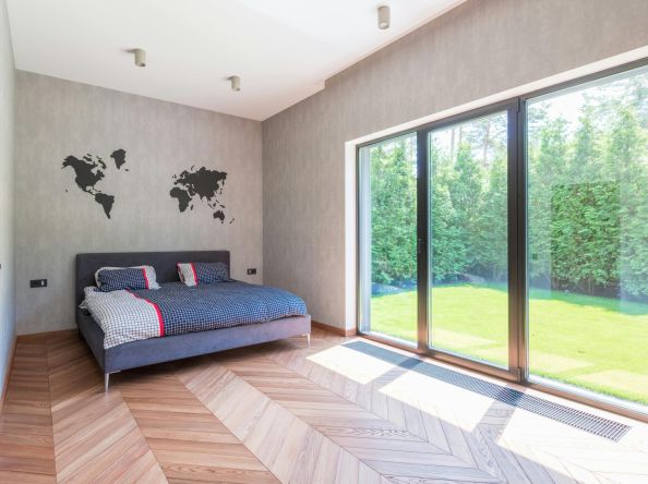 Baie coulissante en aluminium sur mesure : Design moderne et performances exceptionnelles